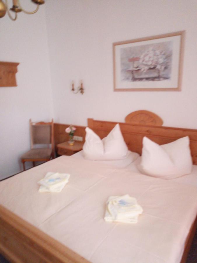 Cafe Zur Talsperre Hotel Chemnitz Ruang foto