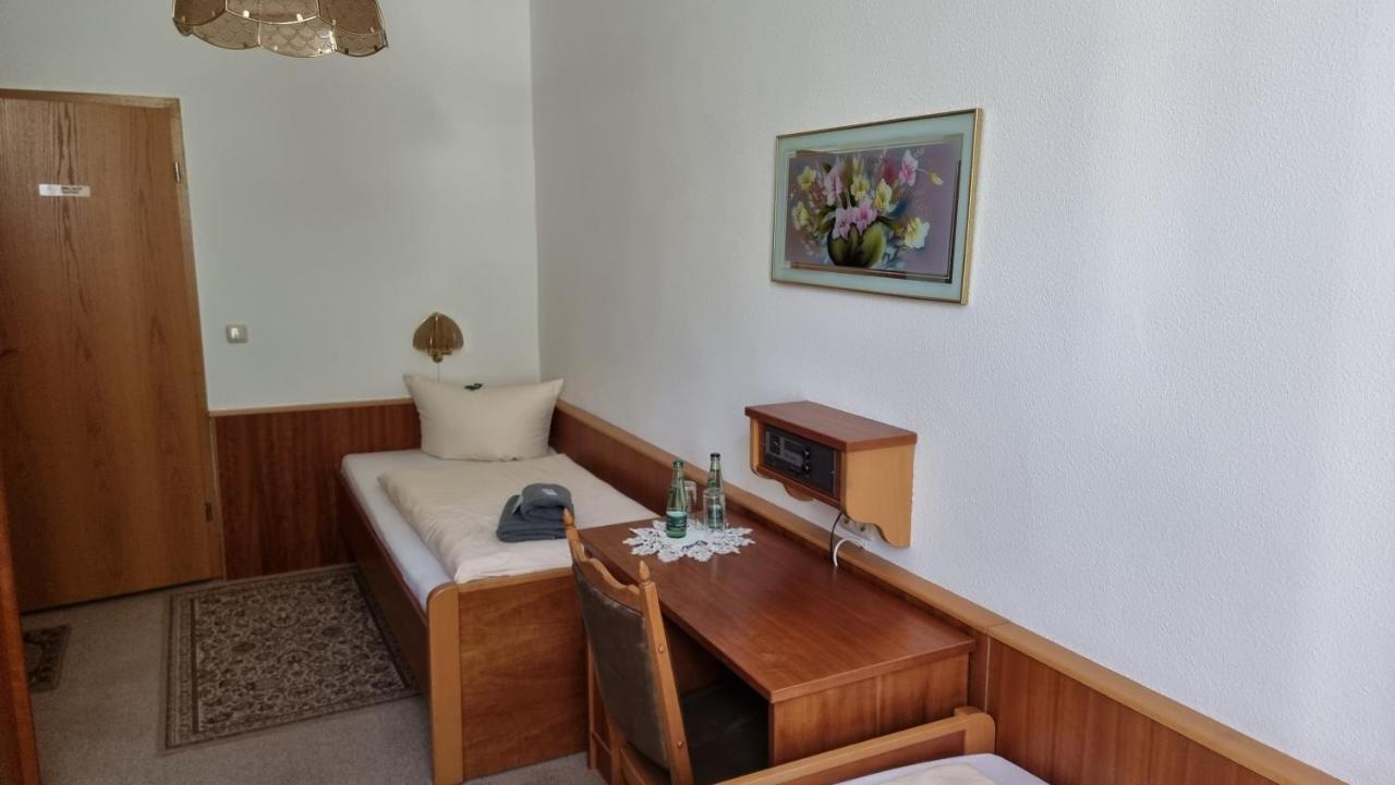 Cafe Zur Talsperre Hotel Chemnitz Bagian luar foto